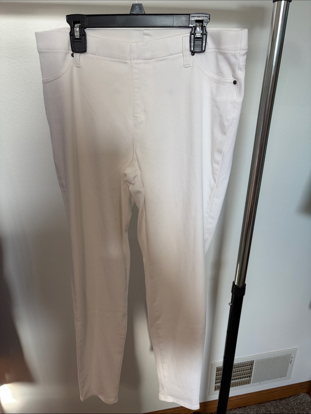 Time and Tru jegging Large 12-14 white